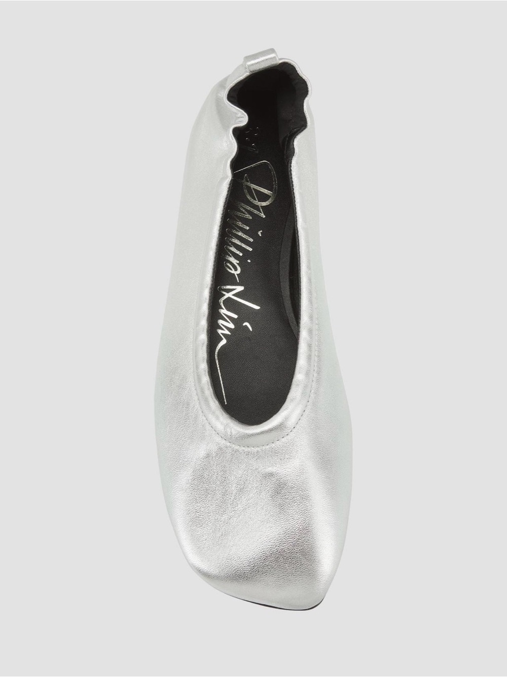 Elegant Silver Flats for Women